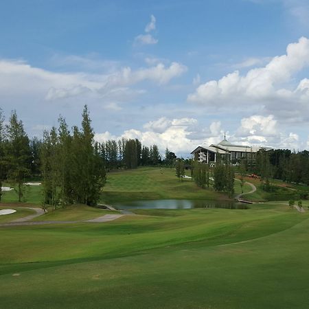 Austin Heights Golf & Hotel Resort Johor Bahru Exteriér fotografie