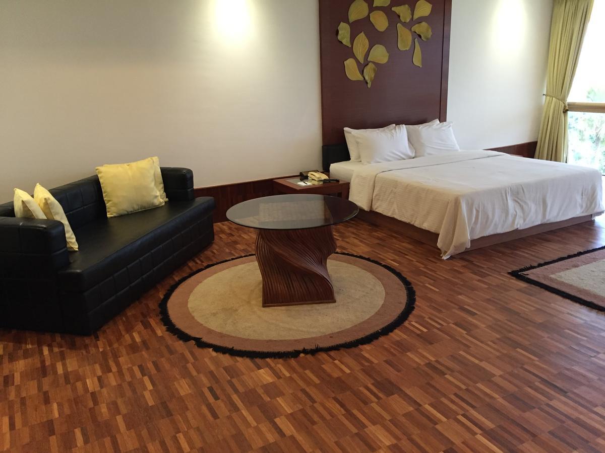 Austin Heights Golf & Hotel Resort Johor Bahru Exteriér fotografie