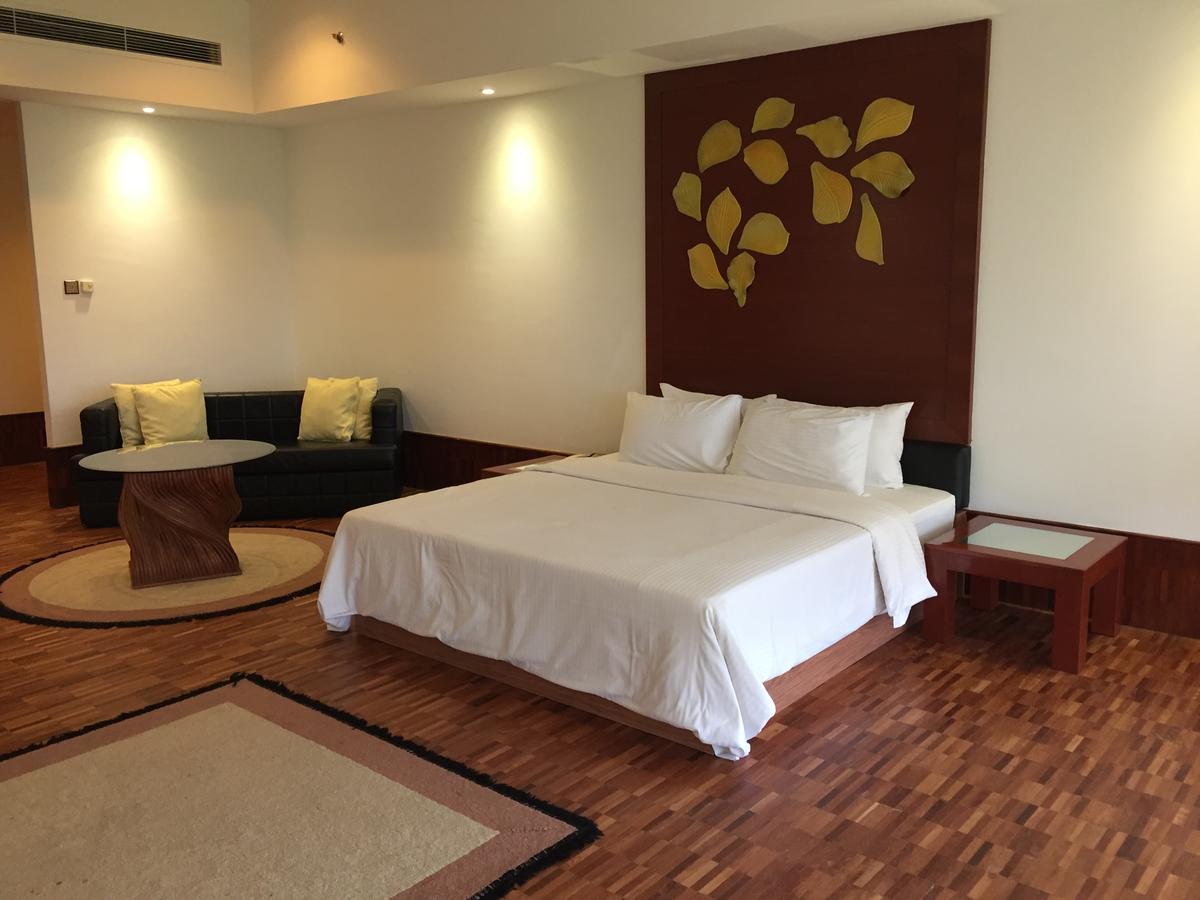 Austin Heights Golf & Hotel Resort Johor Bahru Exteriér fotografie