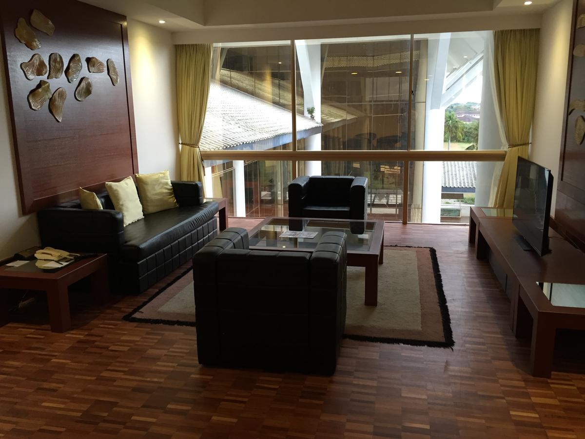 Austin Heights Golf & Hotel Resort Johor Bahru Exteriér fotografie